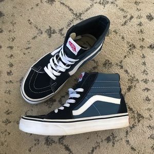 Vans Sk8-Hi in navy